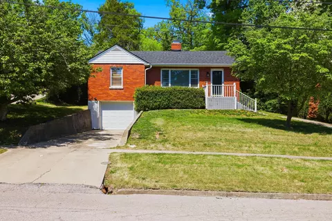 108 Holly St, Berea, KY 40403