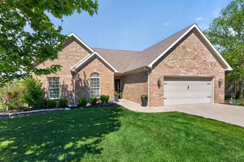 105 Elm Fork Dr, Paris, KY 40361