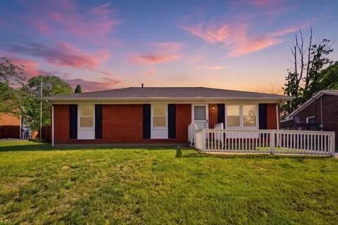 619 Warrington Dr, Lexington, KY 40505