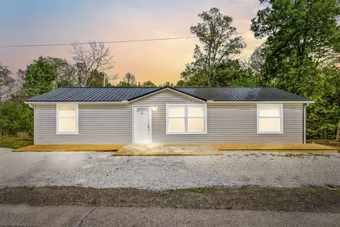 1074 Jones Rd, Clay City, KY 40312