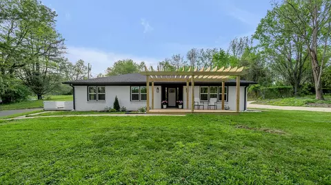 2040 Mcgee 1 Ln, Nicholasville, KY 40356