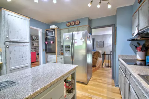 Kitchen - 1512 Maple Ln, Corbin, KY 40701 photo 3 of 4