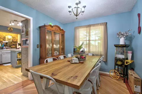 Dining - 1512 Maple Ln, Corbin, KY 40701 photo 1 of 2
