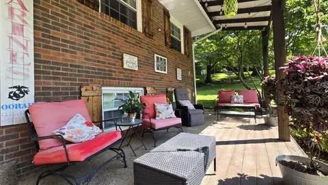 Exterior - 1512 Maple Ln, Corbin, KY 40701 photo 3 of 12
