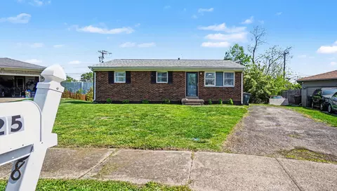 825 Wheatcroft Ct, Lexington, KY 40505