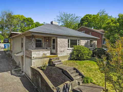 408 N 3rd St, Danville, KY 40422