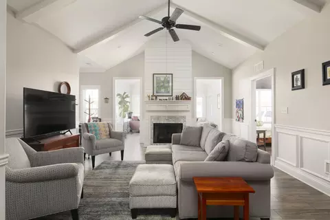 143 Academy Dr, Wilmore, KY 40390