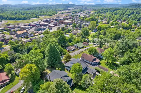 View/Area - 107 Padgett St, Corbin, KY 40701 photo 3 of 4