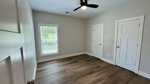 Bedroom - 287 Rolling Meadows Dr, Lancaster, KY 40444 photo 4 of 4
