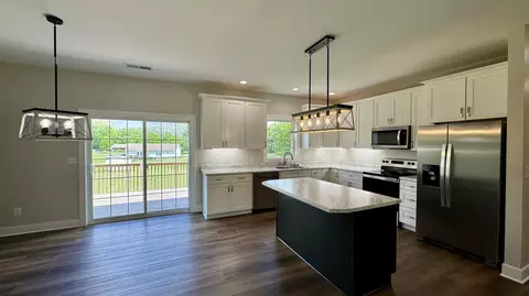 Kitchen - 287 Rolling Meadows Dr, Lancaster, KY 40444 photo 1 of 3