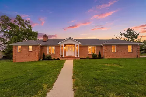 1041 Burnell Dr, Berea, KY 40403