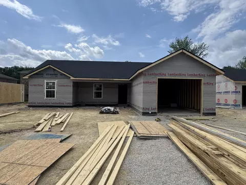 112 Bow Bridge Dr, Berea, KY 40403