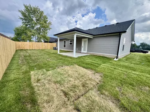 112 Bow Bridge Dr, Berea, KY 40403 photo 3
