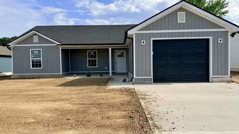 112 Bow Bridge Dr, Berea, KY 40403