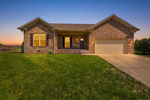 1936 Clearwater Dr, Lawrenceburg, KY 40342