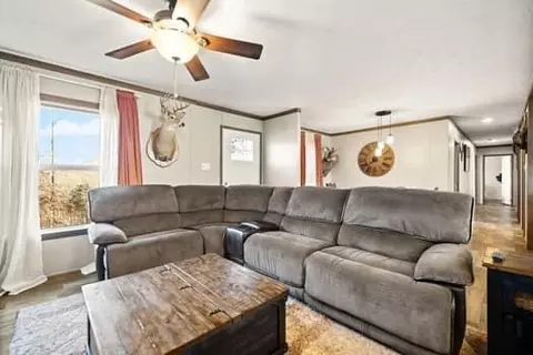 Living - 168 Eagle Crest Dr, Nancy, KY 42544 photo 2 of 3