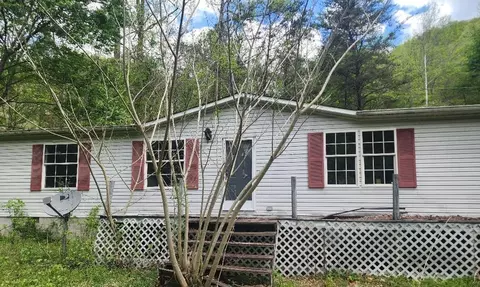 438 Ned Fork Rd, Mcdowell, KY 41647