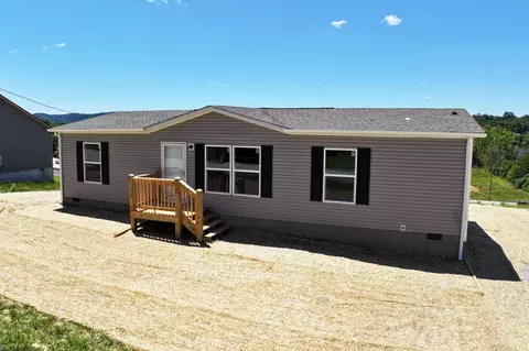 110 W Cedar Grove Rd, Irvine, KY 40336