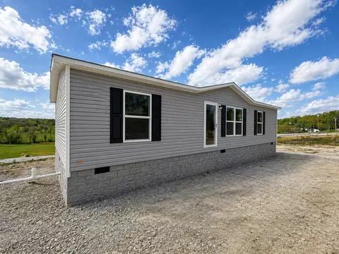 110 W Cedar Grove Rd, Irvine, KY 40336
