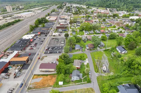 View/Area - 103 W 14th St, Corbin, KY 40701 photo 6 of 9