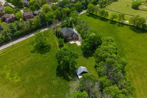 5085 Keene Rd, Lexington, KY 40513