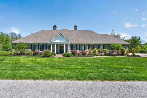 212 Quail Run Dr, Georgetown, KY 40324