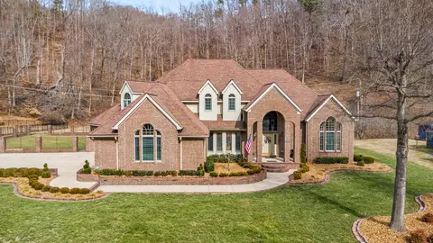 446 Cedar Creek Rd, Pikeville, KY 41501