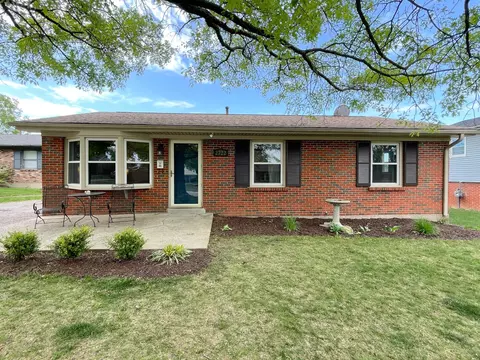 2722 Stetson Ln, Lexington, KY 40517