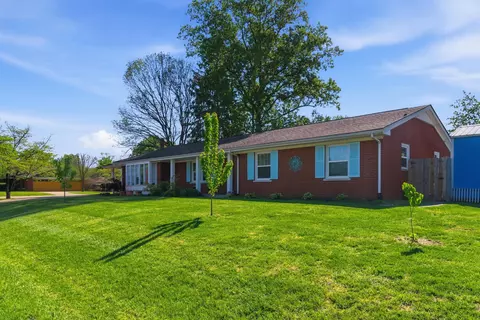 1214 Seneca Trl, Frankfort, KY 40601