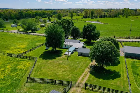 7409 Highway 490, East Bernstadt, KY 40729