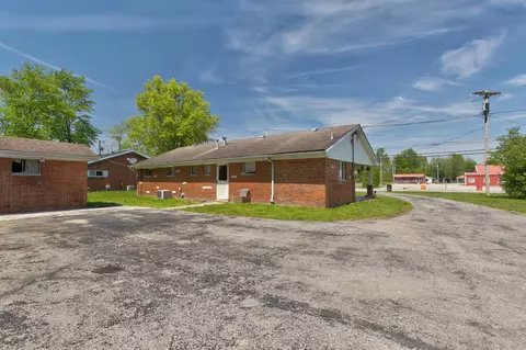 Exterior - 681 E College Ave, Stanton, KY 40380 photo 4 of 4