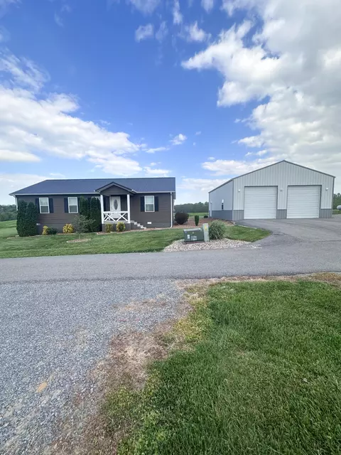 193 Highway 1383, Russell Springs, KY 42642