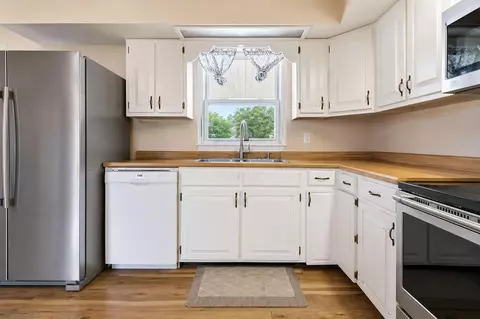 Kitchen - 88 Adyson Ln, Brodhead, KY 40409 photo 3 of 3