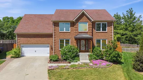 2233 Wilmington Ln, Lexington, KY 40513