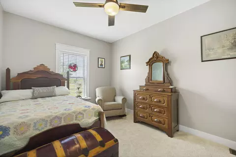 Bedroom - 165 Dory Dr, Salvisa, KY 40372 photo 8 of 10