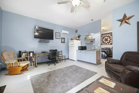 Living - 165 Dory Dr, Salvisa, KY 40372 photo 4 of 4