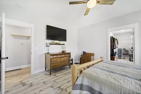 Bedroom - 165 Dory Dr, Salvisa, KY 40372 photo 3 of 10