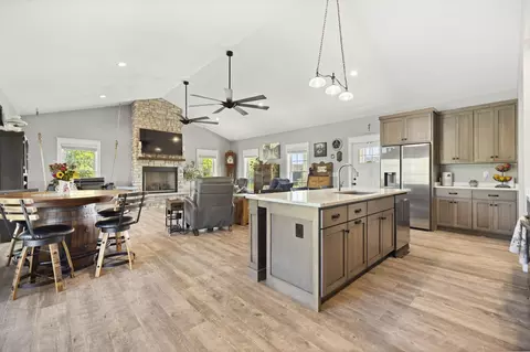 Kitchen - 165 Dory Dr, Salvisa, KY 40372 photo 3 of 3