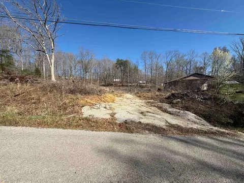 201 Hill Dr, Monticello, KY 42633