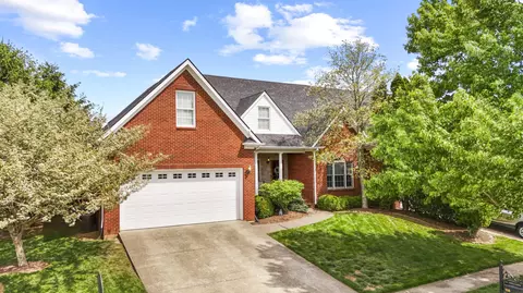 538 Houston Oaks Dr, Paris, KY 40361