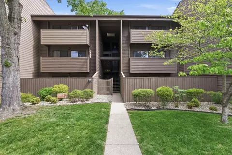 750 Shaker Dr, Lexington, KY 40504