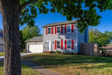 1709 Oak Place Ct, Lexington, KY 40515