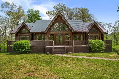 300 Oak Ridge Dr, Stanton, KY 40380