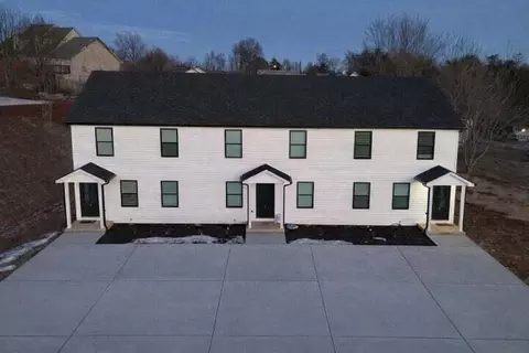 11 Midland Meadows Dr, Somerset, KY 42503