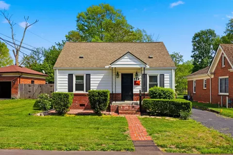 114 Pin Oak Dr, Lexington, KY 40503