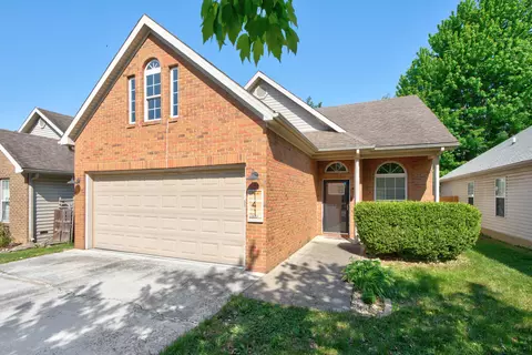 141 Leatherwood Ln, Lexington, KY 40511