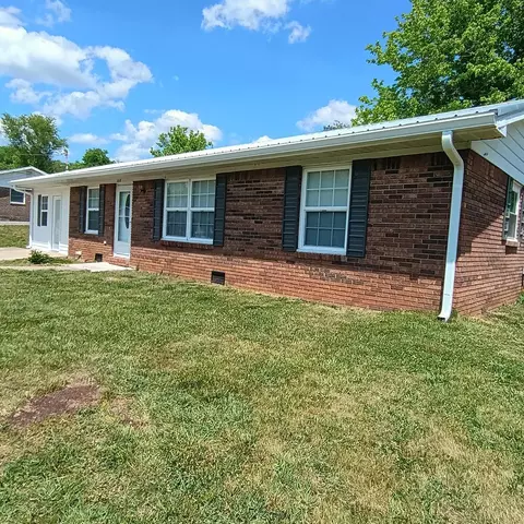 323 Tennessee Ave, Monticello, KY 42633