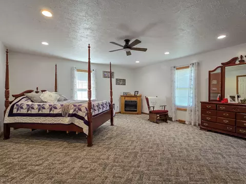 Bedroom - 3014 Poplar Hill Rd, Liberty, KY 42539 photo 6 of 8