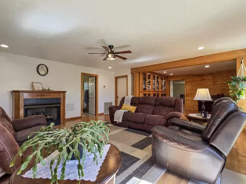 Living - 3014 Poplar Hill Rd, Liberty, KY 42539 photo 8 of 8