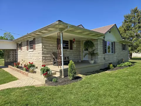 Exterior - 3014 Poplar Hill Rd, Liberty, KY 42539 photo 2 of 21